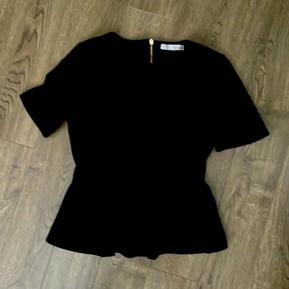 Beautiful peplum top - Picture 1 of 2